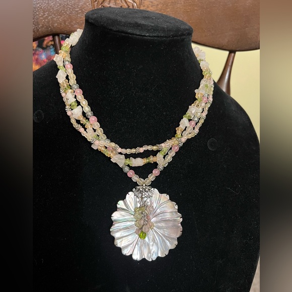 Beautiful multi strand beaded and stones necklace. - Picture 4 of 4